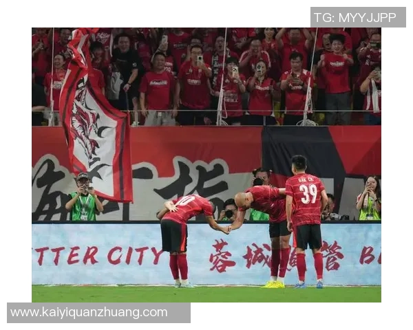 成都足球队以52分领跑全国锦标赛积分榜展现强劲实力